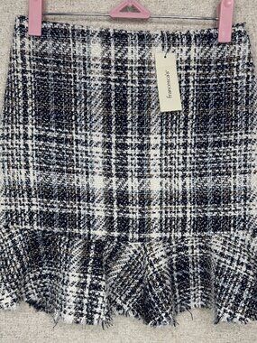 NWT Francesca’s Tweed Plaid Mini Skirt Navy White Ruffle Hem‎ Small